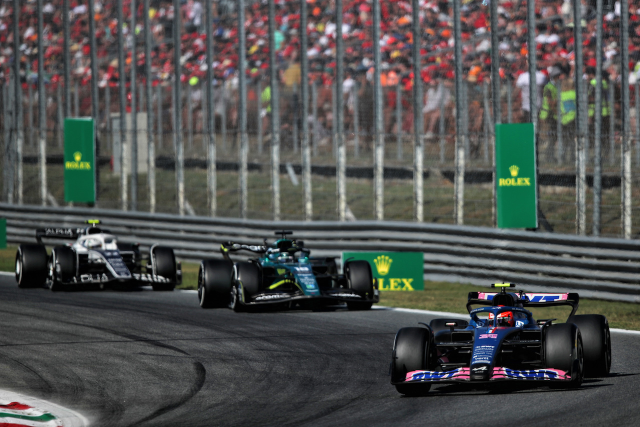 GP ITALIA, Esteban Ocon (FRA) Alpine F1 Team A522.
11.09.2022. Formula 1 World Championship, Rd 16, Italian Grand Prix, Monza, Italy, Gara Day.
 - www.xpbimages.com, EMail: requests@xpbimages.com © Copyright: Coates / XPB Images