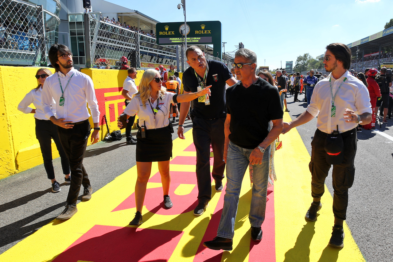 GP ITALIA, Sylvester Stallone (USA) Actor, on the grid.
11.09.2022. Formula 1 World Championship, Rd 16, Italian Grand Prix, Monza, Italy, Gara Day.
 - www.xpbimages.com, EMail: requests@xpbimages.com © Copyright: Coates / XPB Images