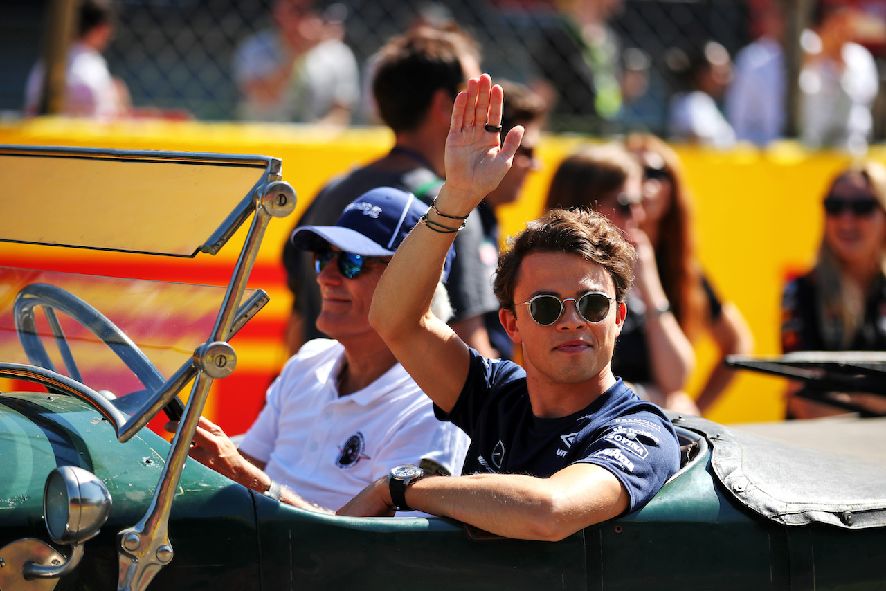 GP ITALIA, Nyck de Vries (NLD) Williams Racing Reserve Driver on the drivers parade.
11.09.2022. Formula 1 World Championship, Rd 16, Italian Grand Prix, Monza, Italy, Gara Day.
 - www.xpbimages.com, EMail: requests@xpbimages.com © Copyright: Coates / XPB Images