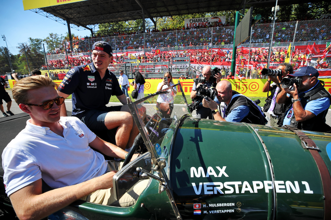 GP ITALIA, Max Verstappen (NLD) Red Bull Racing on the drivers parade.
11.09.2022. Formula 1 World Championship, Rd 16, Italian Grand Prix, Monza, Italy, Gara Day.
 - www.xpbimages.com, EMail: requests@xpbimages.com © Copyright: Coates / XPB Images