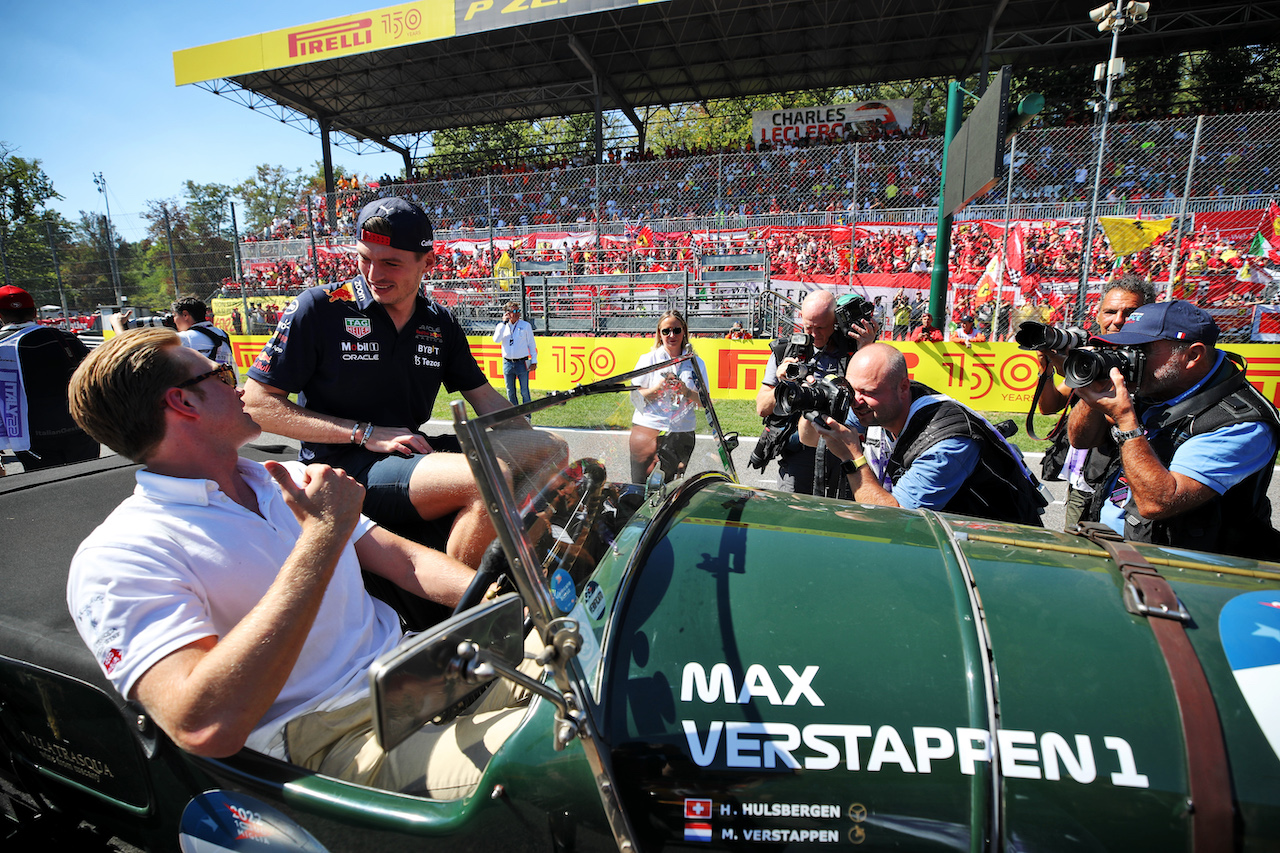 GP ITALIA, Max Verstappen (NLD) Red Bull Racing on the drivers parade.
11.09.2022. Formula 1 World Championship, Rd 16, Italian Grand Prix, Monza, Italy, Gara Day.
 - www.xpbimages.com, EMail: requests@xpbimages.com © Copyright: Coates / XPB Images