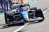 GP ITALIA, Esteban Ocon (FRA) Alpine F1 Team A522 makes a pit stop.
11.09.2022. Formula 1 World Championship, Rd 16, Italian Grand Prix, Monza, Italy, Gara Day.
- www.xpbimages.com, EMail: requests@xpbimages.com © Copyright: Bearne / XPB Images
