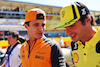 GP ITALIA, (L to R): Lando Norris (GBR) McLaren e Charles Leclerc (MON) Ferrari on the drivers parade.
11.09.2022. Formula 1 World Championship, Rd 16, Italian Grand Prix, Monza, Italy, Gara Day.
- www.xpbimages.com, EMail: requests@xpbimages.com © Copyright: Bearne / XPB Images