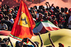 GP ITALIA, Circuit Atmosfera - fans at the podium.
11.09.2022. Formula 1 World Championship, Rd 16, Italian Grand Prix, Monza, Italy, Gara Day.
- www.xpbimages.com, EMail: requests@xpbimages.com © Copyright: Bearne / XPB Images