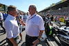 GP ITALIA, (L to R): Mika Salo (FIN) with Dr Helmut Marko (AUT) Red Bull Motorsport Consultant on the grid.
11.09.2022. Formula 1 World Championship, Rd 16, Italian Grand Prix, Monza, Italy, Gara Day.
 - www.xpbimages.com, EMail: requests@xpbimages.com © Copyright: Coates / XPB Images