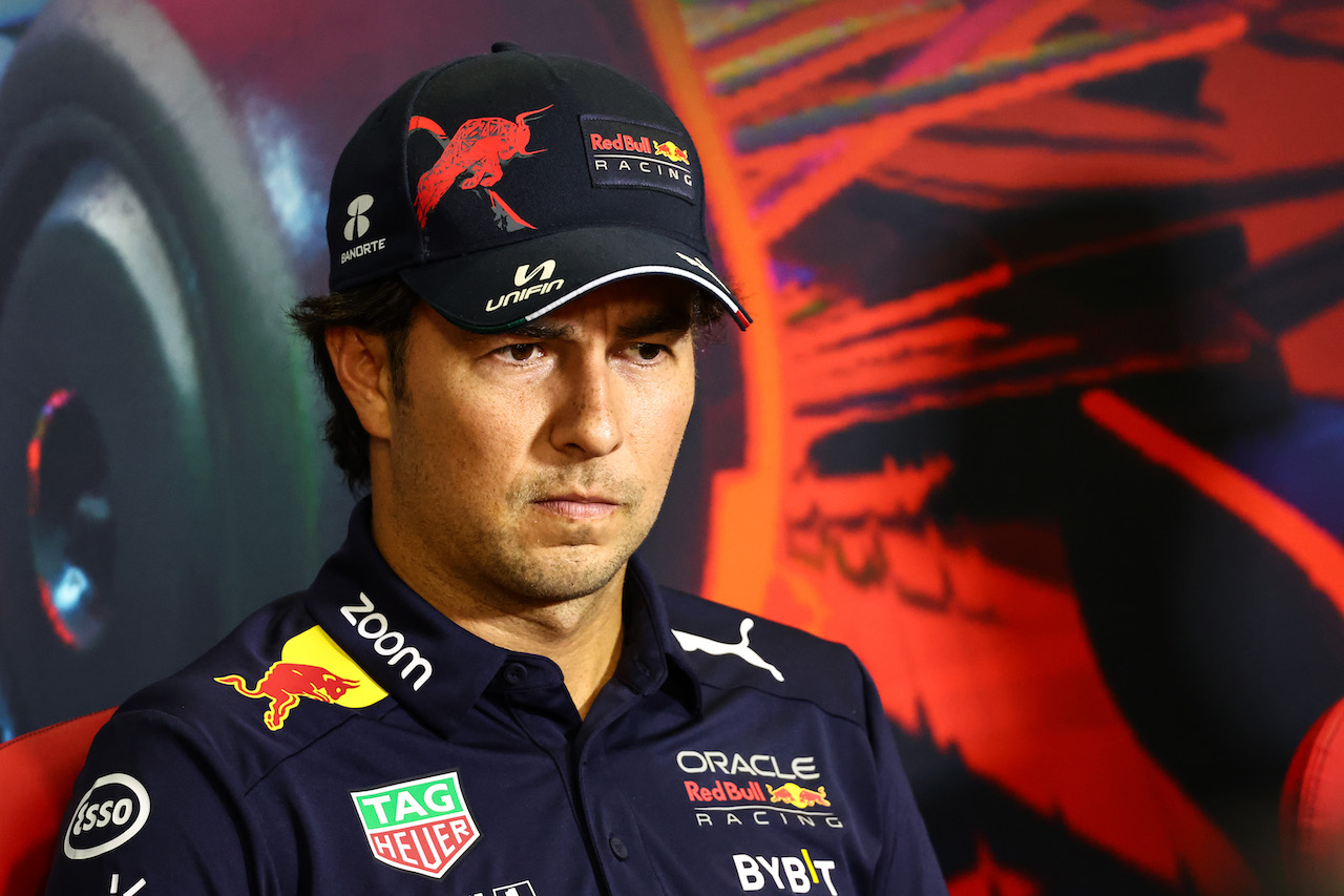 GP ITALIA, Sergio Perez (MEX), Red Bull Racing 
08.09.2022. Formula 1 World Championship, Rd 16, Italian Grand Prix, Monza, Italy, Preparation Day.
- www.xpbimages.com, EMail: requests@xpbimages.com ¬© Copyright: Charniaux / XPB Images