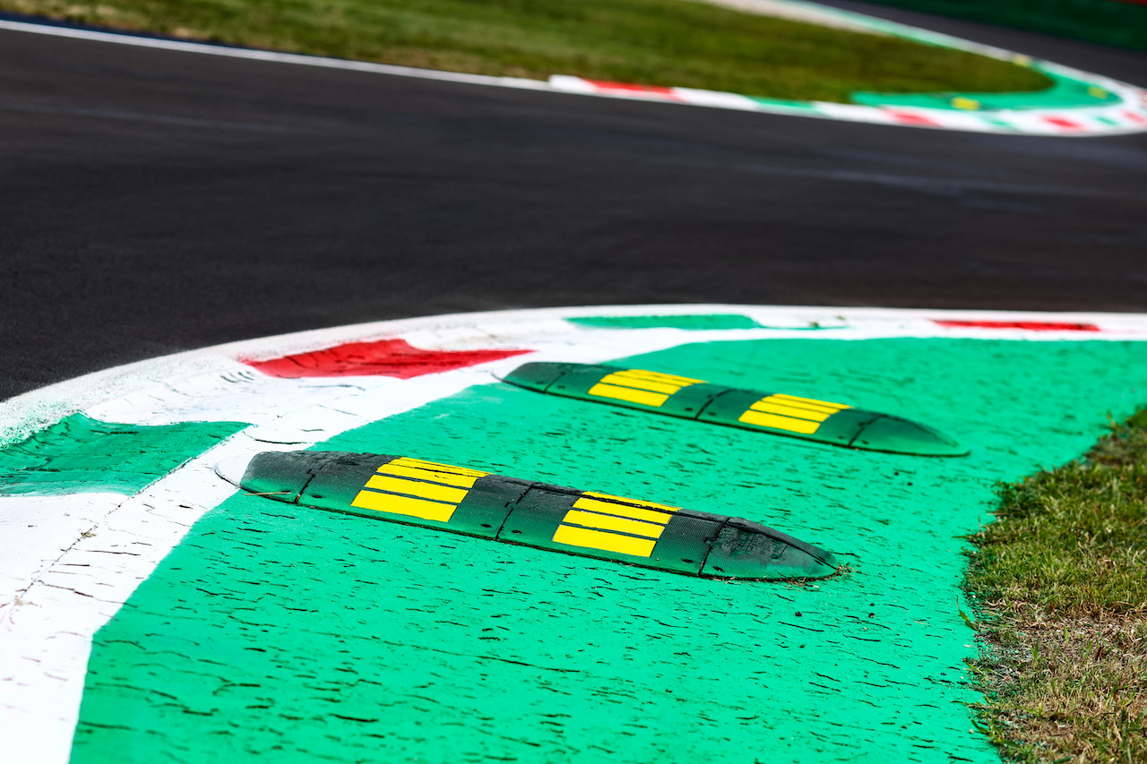GP ITALIA, Track Atmosphere 
08.09.2022. Formula 1 World Championship, Rd 16, Italian Grand Prix, Monza, Italy, Preparation Day.
- www.xpbimages.com, EMail: requests@xpbimages.com ¬© Copyright: Charniaux / XPB Images