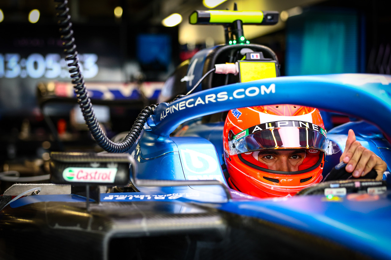 GP ITALIA, Esteban Ocon (FRA), Alpine F1 Team 
08.09.2022. Formula 1 World Championship, Rd 16, Italian Grand Prix, Monza, Italy, Preparation Day.
- www.xpbimages.com, EMail: requests@xpbimages.com © Copyright: Charniaux / XPB Images
