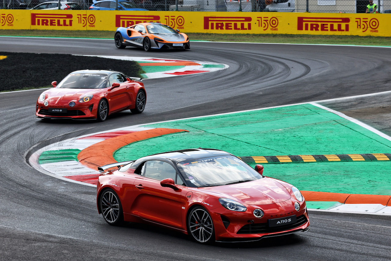 GP ITALIA, Alpine A110S - Pirelli Hot Laps.
08.09.2022. Formula 1 World Championship, Rd 16, Italian Grand Prix, Monza, Italy, Preparation Day.
- www.xpbimages.com, EMail: requests@xpbimages.com © Copyright: Bearne / XPB Images