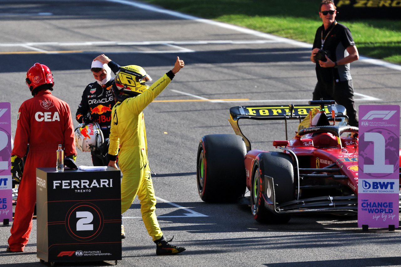 GP ITALIA, Charles Leclerc (MON) Ferrari celebrates his pole position in qualifying parc ferme.
10.09.2022. Formula 1 World Championship, Rd 16, Italian Grand Prix, Monza, Italy, Qualifiche Day.
- www.xpbimages.com, EMail: requests@xpbimages.com © Copyright: Bearne / XPB Images
