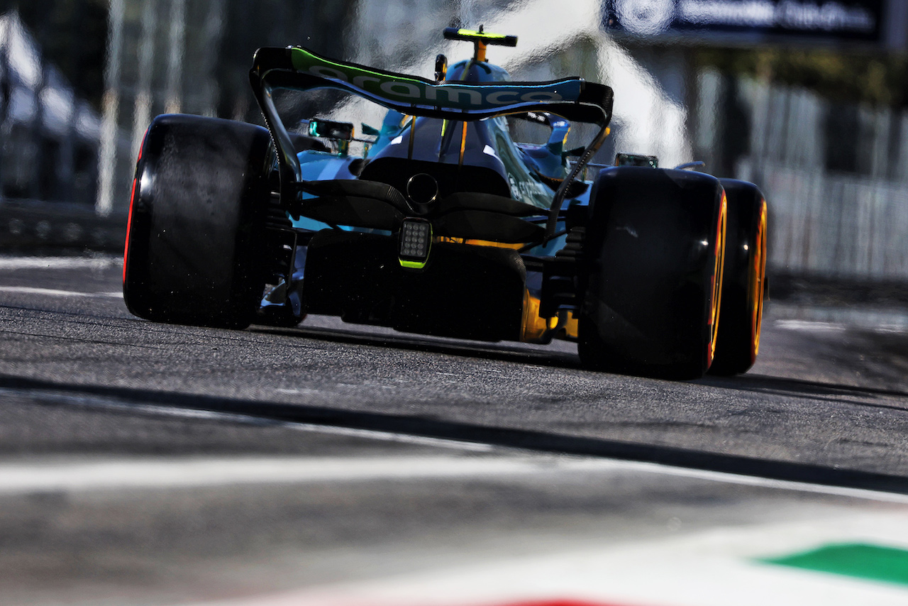 GP ITALIA, Sebastian Vettel (GER) Aston Martin F1 Team AMR22.
10.09.2022. Formula 1 World Championship, Rd 16, Italian Grand Prix, Monza, Italy, Qualifiche Day.
- www.xpbimages.com, EMail: requests@xpbimages.com © Copyright: Batchelor / XPB Images