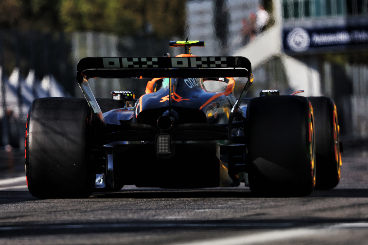GP ITALIA, Lando Norris (GBR) McLaren MCL36.
10.09.2022. Formula 1 World Championship, Rd 16, Italian Grand Prix, Monza, Italy, Qualifiche Day.
- www.xpbimages.com, EMail: requests@xpbimages.com © Copyright: Batchelor / XPB Images