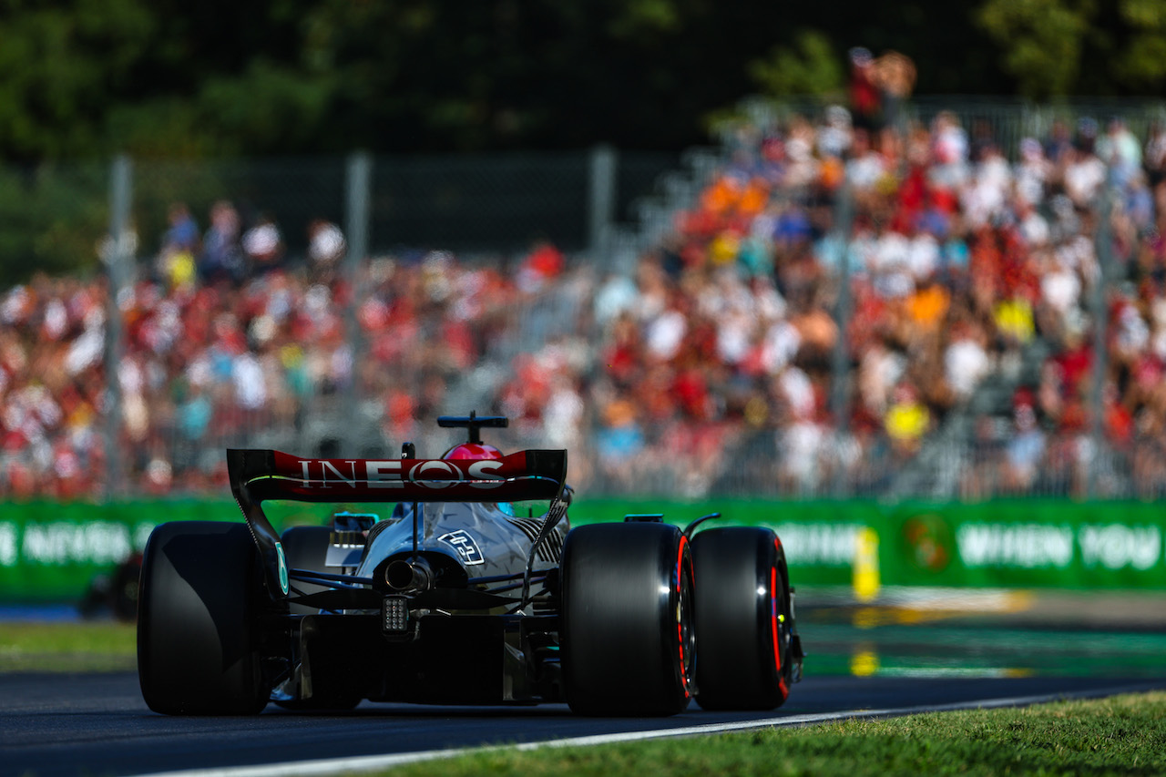 GP ITALIA, George Russell (GBR), Mercedes AMG F1 
10.09.2022. Formula 1 World Championship, Rd 16, Italian Grand Prix, Monza, Italy, Qualifiche Day.
- www.xpbimages.com, EMail: requests@xpbimages.com ¬© Copyright: Charniaux / XPB Images