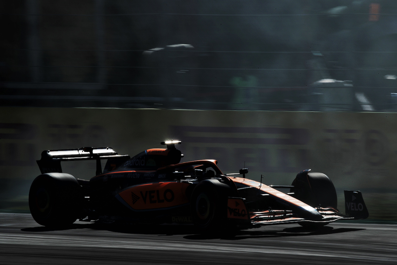 GP ITALIA, Daniel Ricciardo (AUS) McLaren MCL36.
10.09.2022. Formula 1 World Championship, Rd 16, Italian Grand Prix, Monza, Italy, Qualifiche Day.
 - www.xpbimages.com, EMail: requests@xpbimages.com © Copyright: Coates / XPB Images