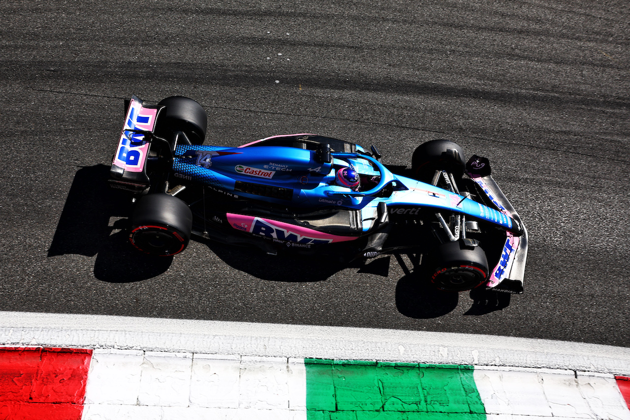 GP ITALIA, Fernando Alonso (ESP) Alpine F1 Team A522.
10.09.2022. Formula 1 World Championship, Rd 16, Italian Grand Prix, Monza, Italy, Qualifiche Day.
- www.xpbimages.com, EMail: requests@xpbimages.com © Copyright: Batchelor / XPB Images