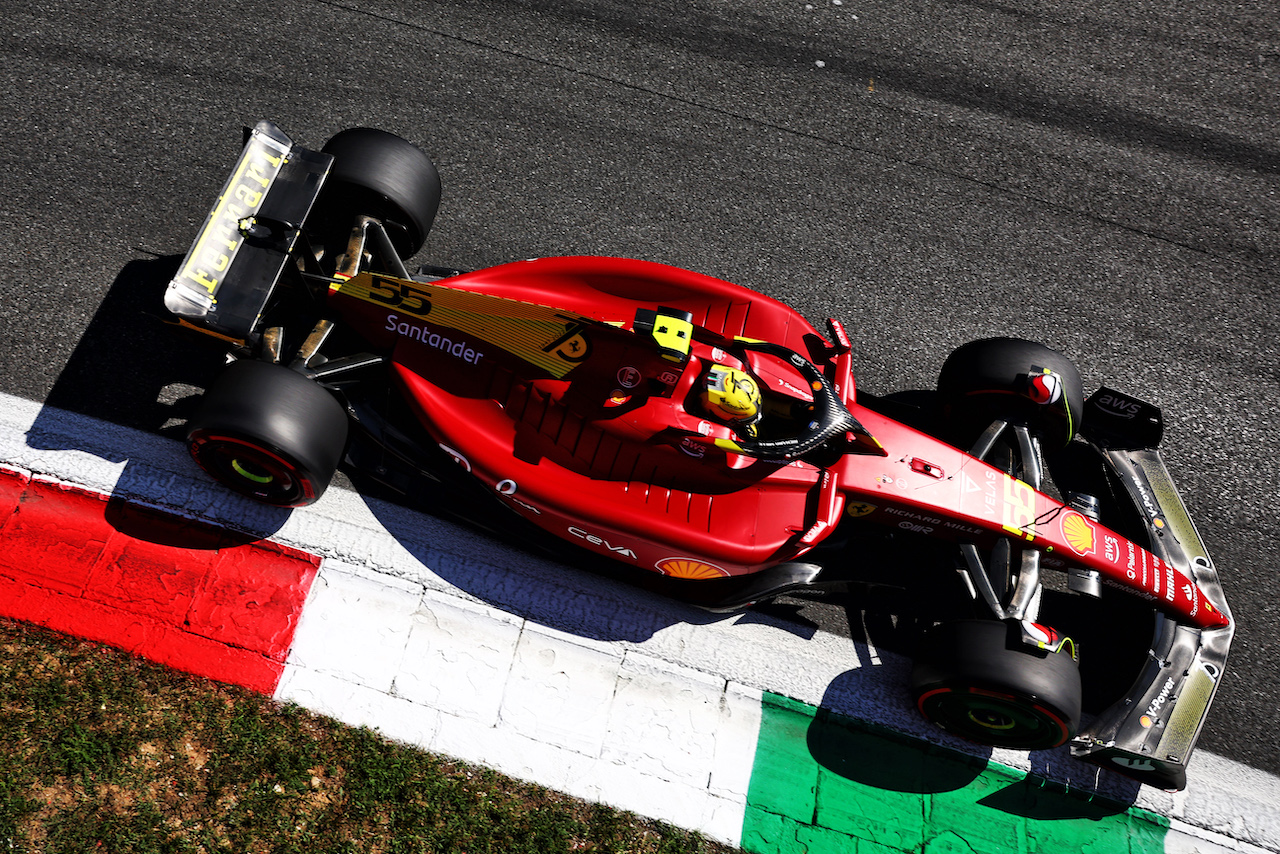 GP ITALIA, Carlos Sainz Jr (ESP) Ferrari F1-75.
10.09.2022. Formula 1 World Championship, Rd 16, Italian Grand Prix, Monza, Italy, Qualifiche Day.
- www.xpbimages.com, EMail: requests@xpbimages.com © Copyright: Batchelor / XPB Images