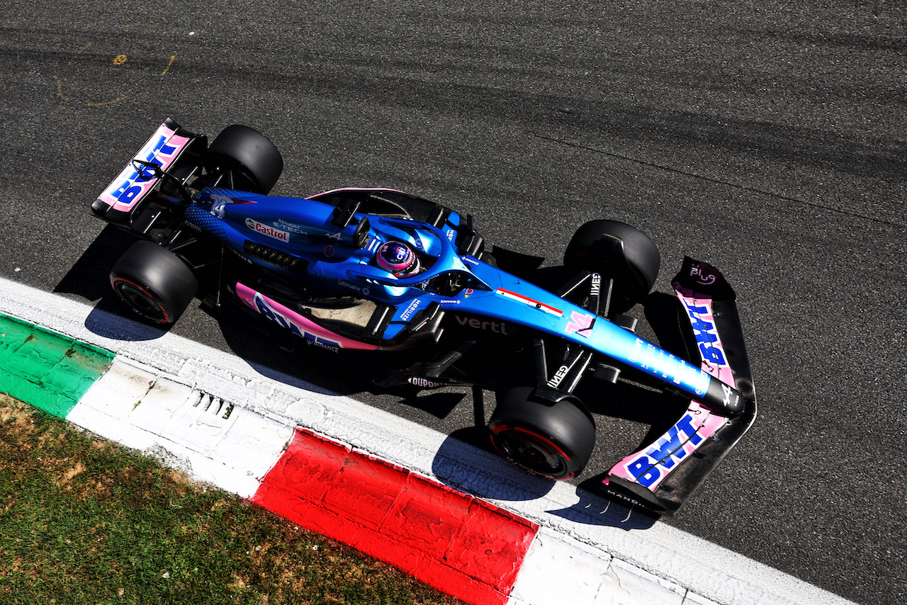 GP ITALIA, Fernando Alonso (ESP) Alpine F1 Team A522.
10.09.2022. Formula 1 World Championship, Rd 16, Italian Grand Prix, Monza, Italy, Qualifiche Day.
- www.xpbimages.com, EMail: requests@xpbimages.com © Copyright: Batchelor / XPB Images