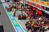GP ITALIA, Sergio Perez (MEX) Red Bull Racing RB18 e Charles Leclerc (MON) Ferrari F1-75 in the pits.
10.09.2022. Formula 1 World Championship, Rd 16, Italian Grand Prix, Monza, Italy, Qualifiche Day.
 - www.xpbimages.com, EMail: requests@xpbimages.com © Copyright: Coates / XPB Images
