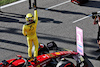 GP ITALIA, Charles Leclerc (MON) Ferrari celebrates his pole position in qualifying parc ferme.
10.09.2022. Formula 1 World Championship, Rd 16, Italian Grand Prix, Monza, Italy, Qualifiche Day.
 - www.xpbimages.com, EMail: requests@xpbimages.com © Copyright: Coates / XPB Images