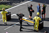GP ITALIA, (L to R): Carlos Sainz Jr (ESP) Ferrari e Charles Leclerc (MON) Ferrari in qualifying parc ferme.
10.09.2022. Formula 1 World Championship, Rd 16, Italian Grand Prix, Monza, Italy, Qualifiche Day.
 - www.xpbimages.com, EMail: requests@xpbimages.com © Copyright: Coates / XPB Images