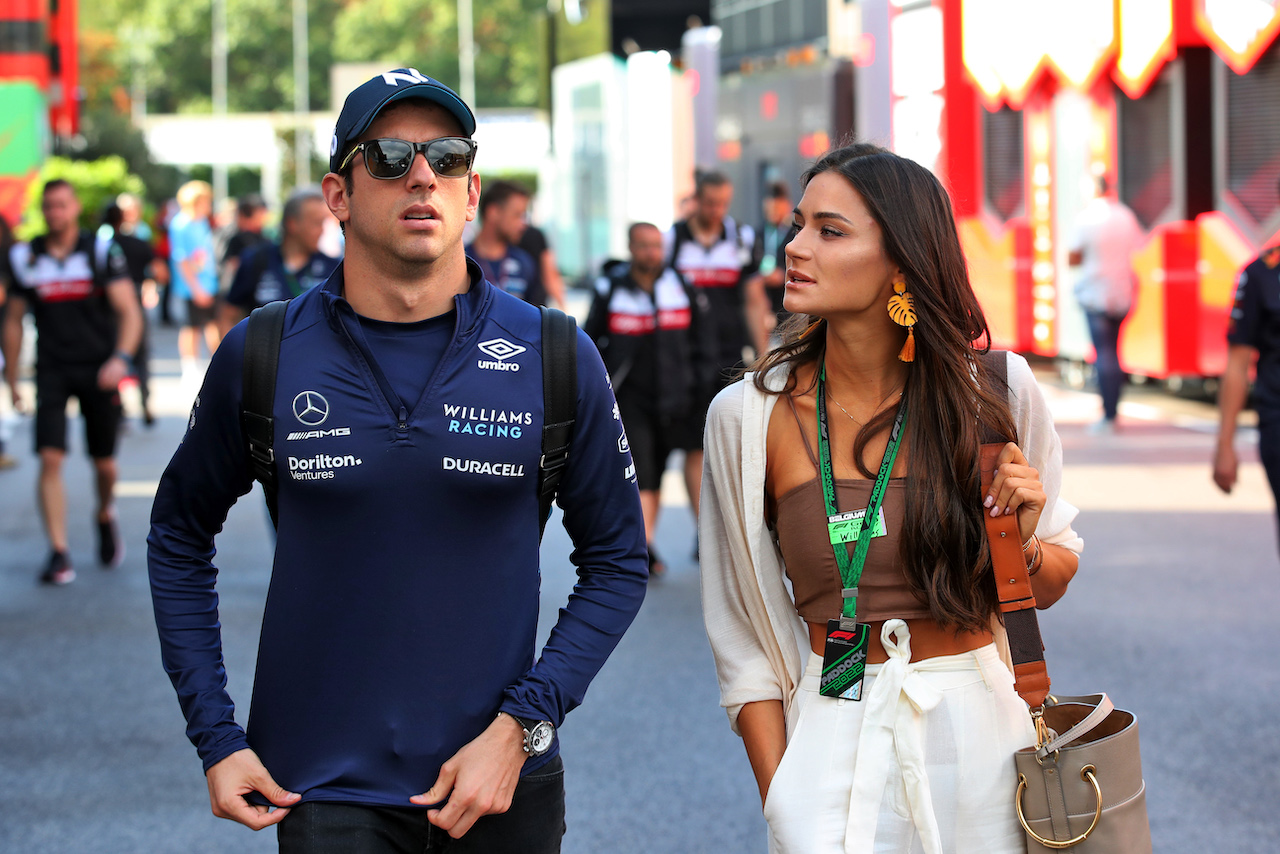 GP ITALIA, Nicholas Latifi (CDN) Williams Racing with Domenica Sandra Dziwiszek (POL).
09.09.2022. Formula 1 World Championship, Rd 16, Italian Grand Prix, Monza, Italy, Practice Day.
 - www.xpbimages.com, EMail: requests@xpbimages.com © Copyright: Coates / XPB Images