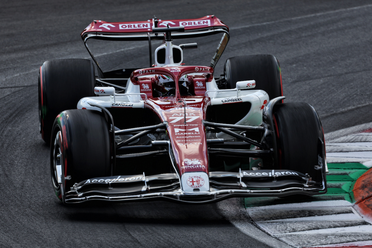 GP ITALIA, Valtteri Bottas (FIN) Alfa Romeo F1 Team C42.
09.09.2022. Formula 1 World Championship, Rd 16, Italian Grand Prix, Monza, Italy, Practice Day.
- www.xpbimages.com, EMail: requests@xpbimages.com © Copyright: Bearne / XPB Images