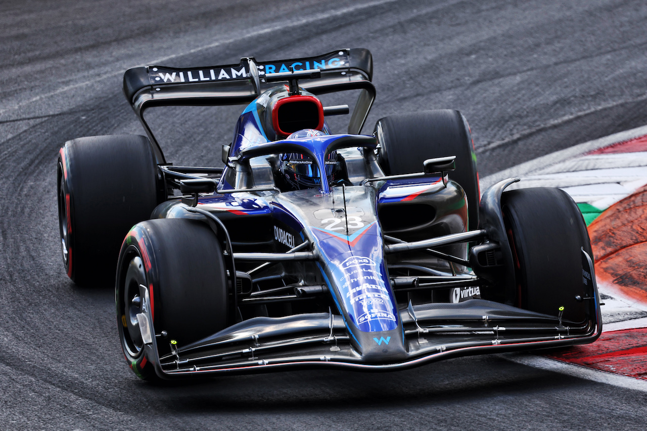 GP ITALIA, Alexander Albon (THA) Williams Racing FW44.
09.09.2022. Formula 1 World Championship, Rd 16, Italian Grand Prix, Monza, Italy, Practice Day.
- www.xpbimages.com, EMail: requests@xpbimages.com © Copyright: Bearne / XPB Images