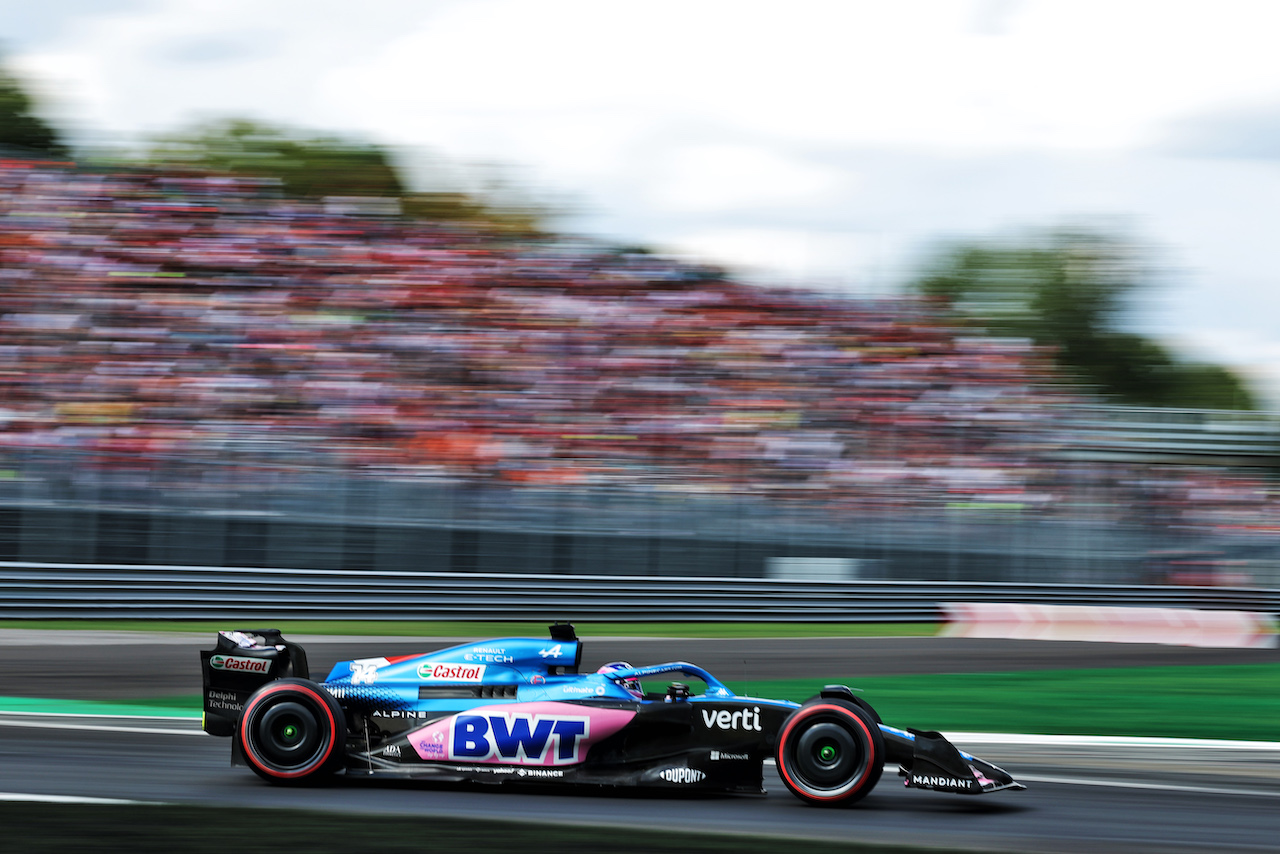 GP ITALIA, Fernando Alonso (ESP) Alpine F1 Team A522.
09.09.2022. Formula 1 World Championship, Rd 16, Italian Grand Prix, Monza, Italy, Practice Day.
- www.xpbimages.com, EMail: requests@xpbimages.com © Copyright: Bearne / XPB Images