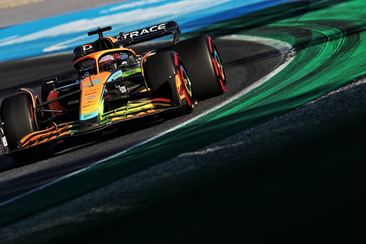 GP ITALIA, Daniel Ricciardo (AUS) McLaren MCL36.
09.09.2022. Formula 1 World Championship, Rd 16, Italian Grand Prix, Monza, Italy, Practice Day.
 - www.xpbimages.com, EMail: requests@xpbimages.com © Copyright: Coates / XPB Images
