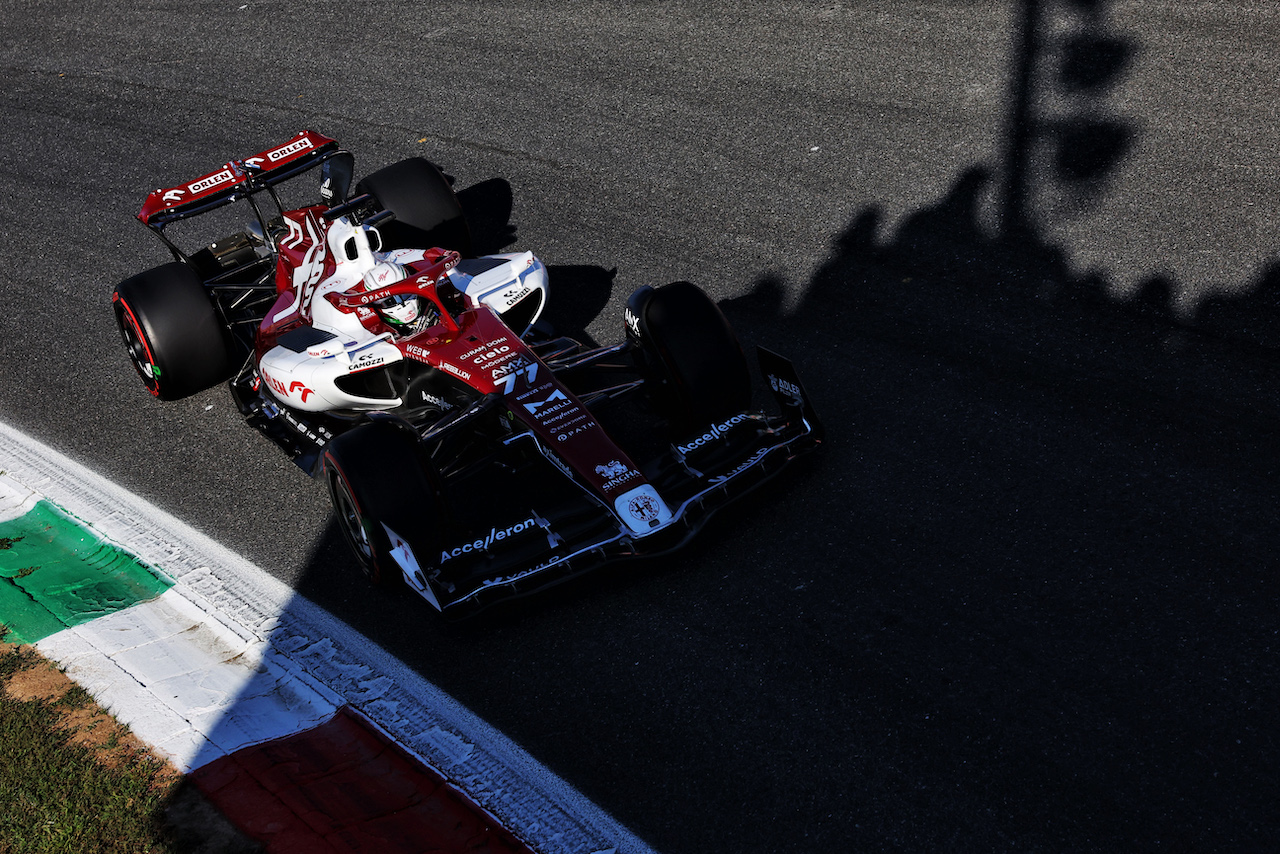 GP ITALIA, Valtteri Bottas (FIN) Alfa Romeo F1 Team C42.
09.09.2022. Formula 1 World Championship, Rd 16, Italian Grand Prix, Monza, Italy, Practice Day.
- www.xpbimages.com, EMail: requests@xpbimages.com © Copyright: Bearne / XPB Images