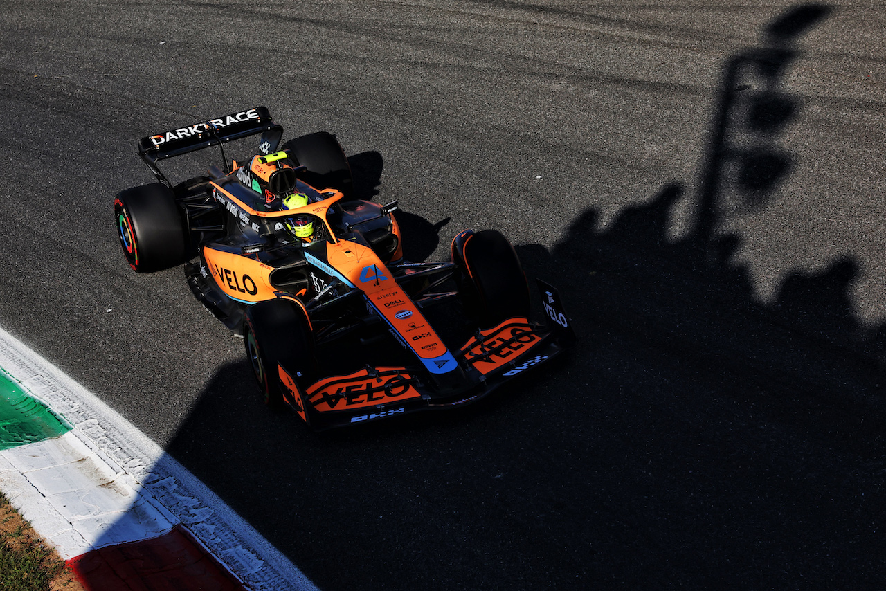 GP ITALIA, Lando Norris (GBR) McLaren MCL36.
09.09.2022. Formula 1 World Championship, Rd 16, Italian Grand Prix, Monza, Italy, Practice Day.
- www.xpbimages.com, EMail: requests@xpbimages.com © Copyright: Bearne / XPB Images