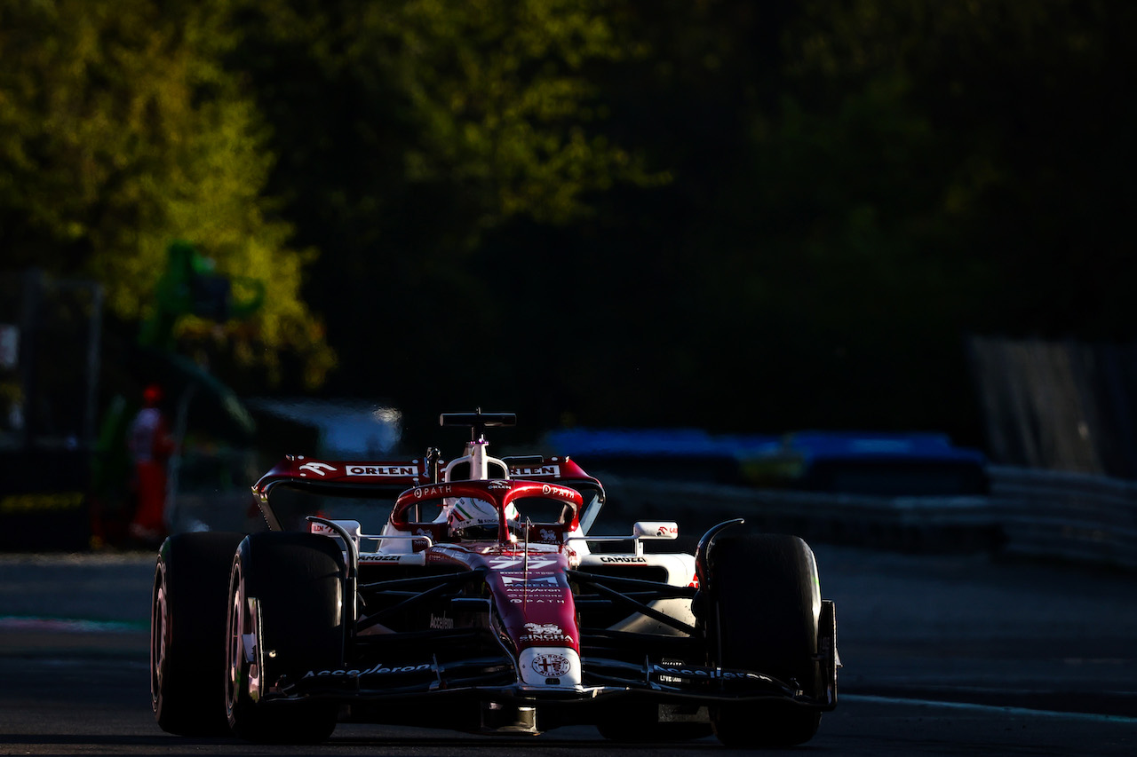 GP ITALIA, Valtteri Bottas (FIN), Alfa Romeo Racing 
09.09.2022. Formula 1 World Championship, Rd 16, Italian Grand Prix, Monza, Italy, Practice Day.
- www.xpbimages.com, EMail: requests@xpbimages.com ¬© Copyright: Charniaux / XPB Images