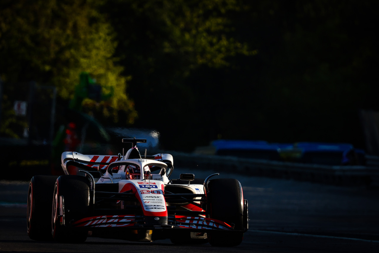 GP ITALIA, Kevin Magnussen (DEN) Haas F1 Team 
09.09.2022. Formula 1 World Championship, Rd 16, Italian Grand Prix, Monza, Italy, Practice Day.
- www.xpbimages.com, EMail: requests@xpbimages.com ¬© Copyright: Charniaux / XPB Images