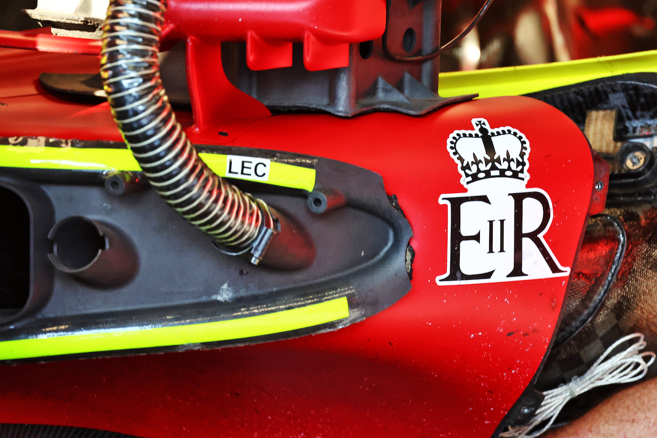 GP ITALIA, Ferrari F1-75 sidepod with tribute to Queen Elizabeth II.
09.09.2022. Formula 1 World Championship, Rd 16, Italian Grand Prix, Monza, Italy, Practice Day.
- www.xpbimages.com, EMail: requests@xpbimages.com © Copyright: Batchelor / XPB Images