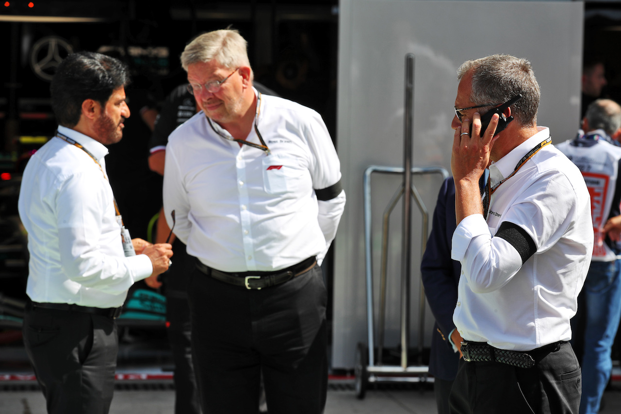 GP ITALIA, Stefano Domenicali (ITA) Formula One President e CEO (Right).
09.09.2022. Formula 1 World Championship, Rd 16, Italian Grand Prix, Monza, Italy, Practice Day.
 - www.xpbimages.com, EMail: requests@xpbimages.com © Copyright: Coates / XPB Images