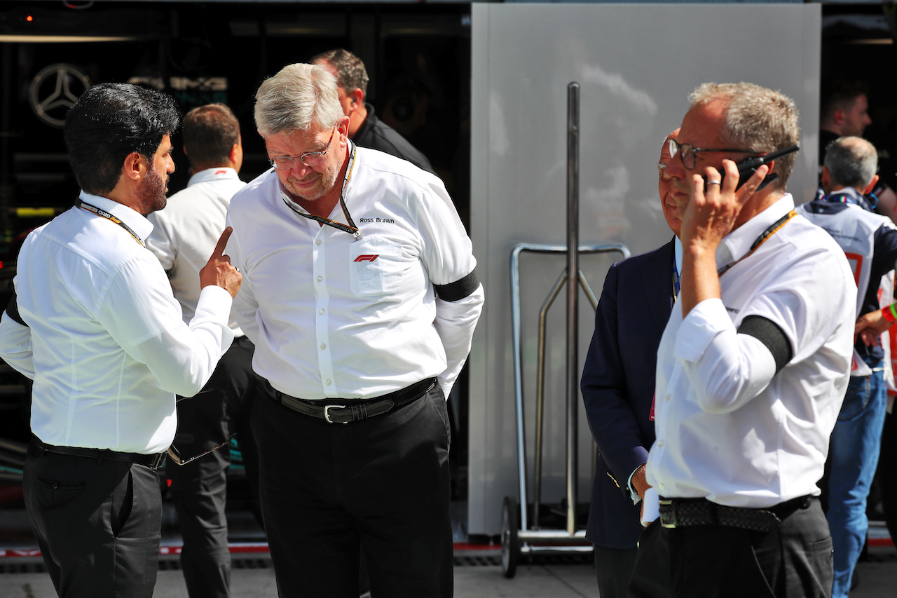 GP ITALIA, (L to R): Mohammed Bin Sulayem (UAE) FIA President with Ross Brawn (GBR) Managing Director, Motor Sports.
09.09.2022. Formula 1 World Championship, Rd 16, Italian Grand Prix, Monza, Italy, Practice Day.
 - www.xpbimages.com, EMail: requests@xpbimages.com © Copyright: Coates / XPB Images