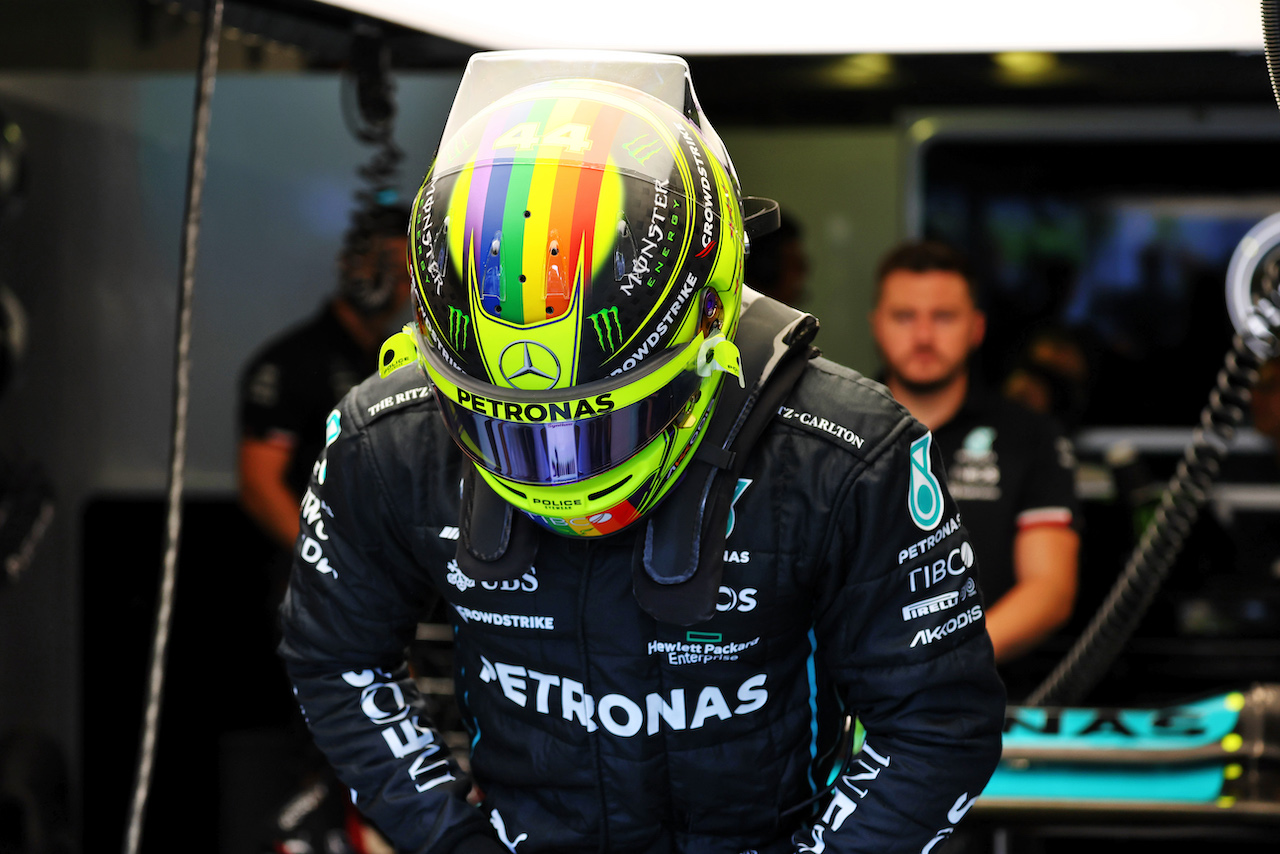 GP ITALIA, Lewis Hamilton (GBR) Mercedes AMG F1 W13.
09.09.2022. Formula 1 World Championship, Rd 16, Italian Grand Prix, Monza, Italy, Practice Day.
- www.xpbimages.com, EMail: requests@xpbimages.com © Copyright: Batchelor / XPB Images