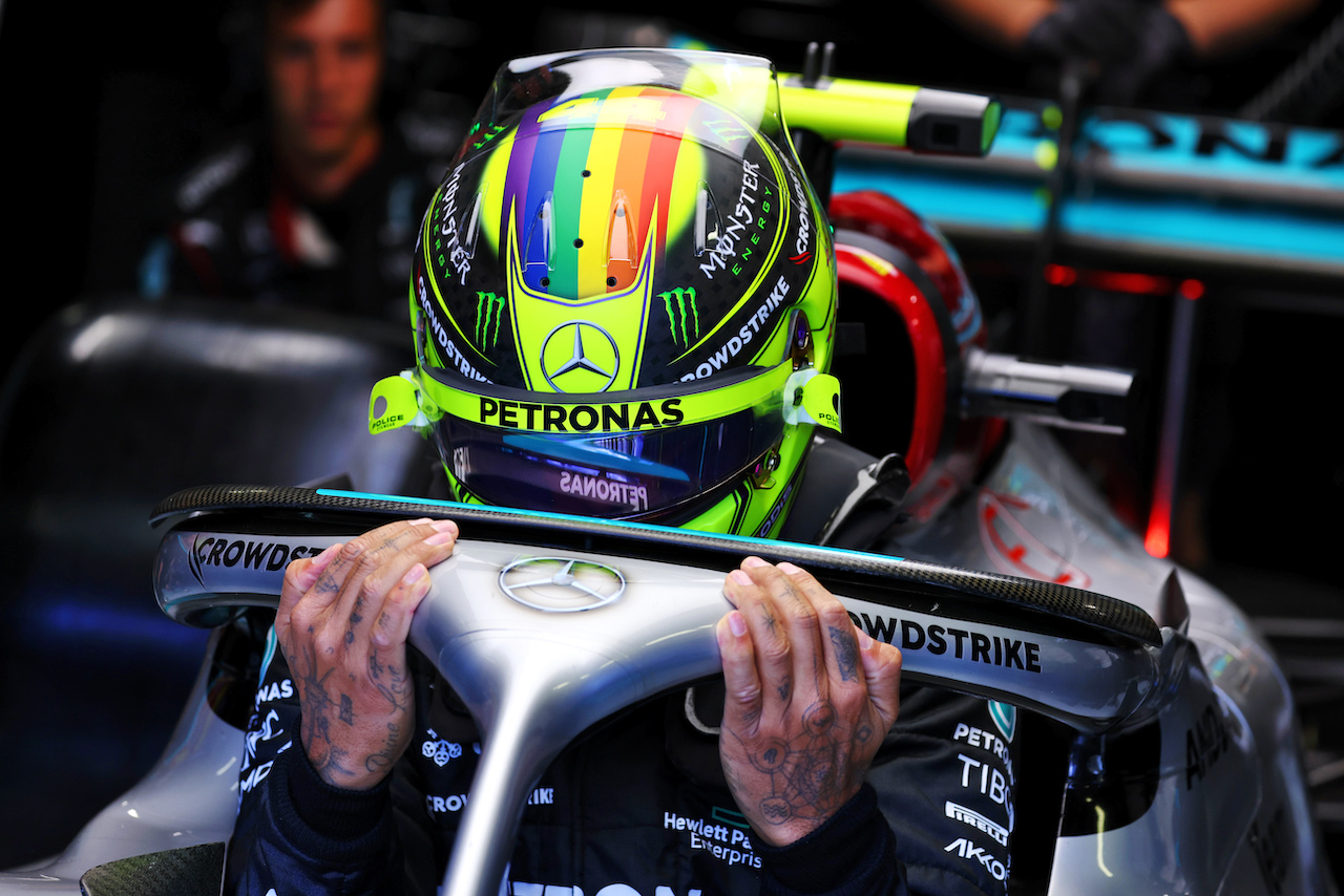 GP ITALIA, Lewis Hamilton (GBR) Mercedes AMG F1 W13.
09.09.2022. Formula 1 World Championship, Rd 16, Italian Grand Prix, Monza, Italy, Practice Day.
- www.xpbimages.com, EMail: requests@xpbimages.com © Copyright: Batchelor / XPB Images