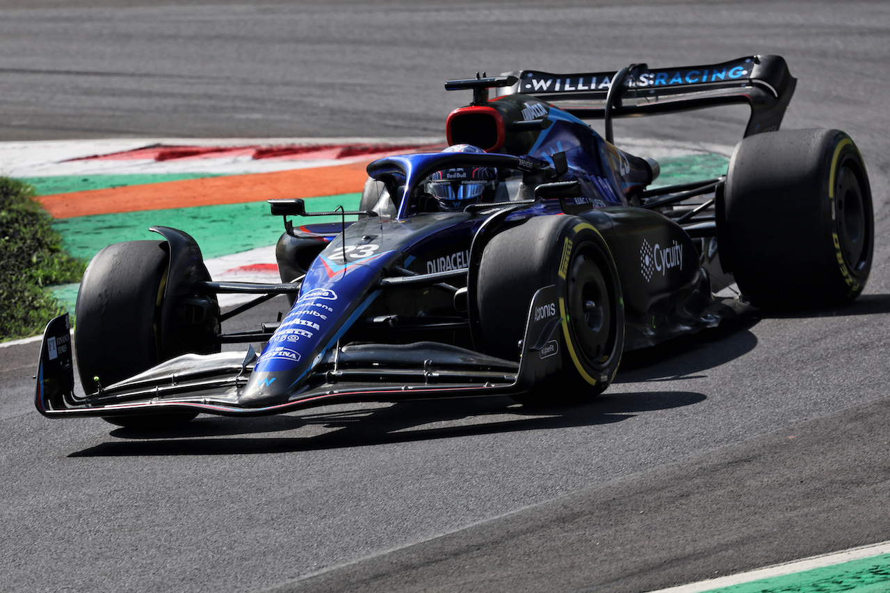 GP ITALIA, Alexander Albon (THA) Williams Racing FW44.
09.09.2022. Formula 1 World Championship, Rd 16, Italian Grand Prix, Monza, Italy, Practice Day.
- www.xpbimages.com, EMail: requests@xpbimages.com © Copyright: Bearne / XPB Images