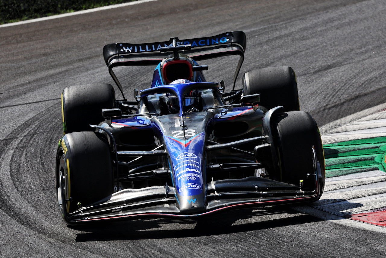 GP ITALIA, Alexander Albon (THA) Williams Racing FW44.
09.09.2022. Formula 1 World Championship, Rd 16, Italian Grand Prix, Monza, Italy, Practice Day.
- www.xpbimages.com, EMail: requests@xpbimages.com © Copyright: Bearne / XPB Images
