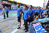 GP ITALIA, Alpine F1 Team in the pits as a minute's silence is held in memory of Queen Elizabeth II.
09.09.2022. Formula 1 World Championship, Rd 16, Italian Grand Prix, Monza, Italy, Practice Day.
- www.xpbimages.com, EMail: requests@xpbimages.com © Copyright: Charniaux / XPB Images