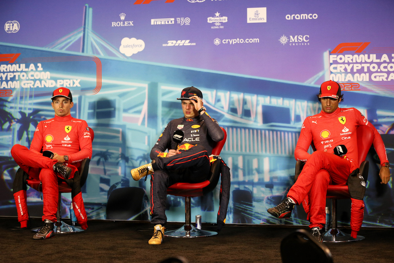 GP MIAMI, (L to R): Charles Leclerc (MON) Ferrari; Max Verstappen (NLD) Red Bull Racing; e Carlos Sainz Jr (ESP) Ferrari, in the post race FIA Press Conference.
08.05.2022. Formula 1 World Championship, Rd 5, Miami Grand Prix, Miami, Florida, USA, Gara Day.
- www.xpbimages.com, EMail: requests@xpbimages.com © Copyright: Rew / XPB Images