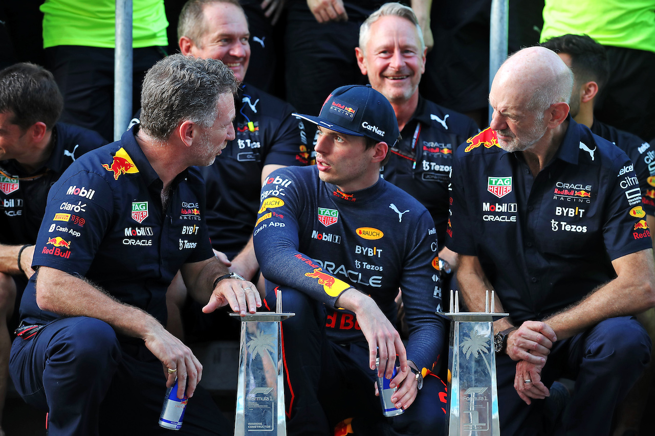 GP MIAMI, Max Verstappen (NLD) Red Bull Racing (Centre) celebrates with Christian Horner (GBR) Red Bull Racing Team Principal (Left), Adrian Newey (GBR) Red Bull Racing Chief Technical Officer (Right), e the team.
08.05.2022. Formula 1 World Championship, Rd 5, Miami Grand Prix, Miami, Florida, USA, Gara Day.
 - www.xpbimages.com, EMail: requests@xpbimages.com © Copyright: Coates / XPB Images