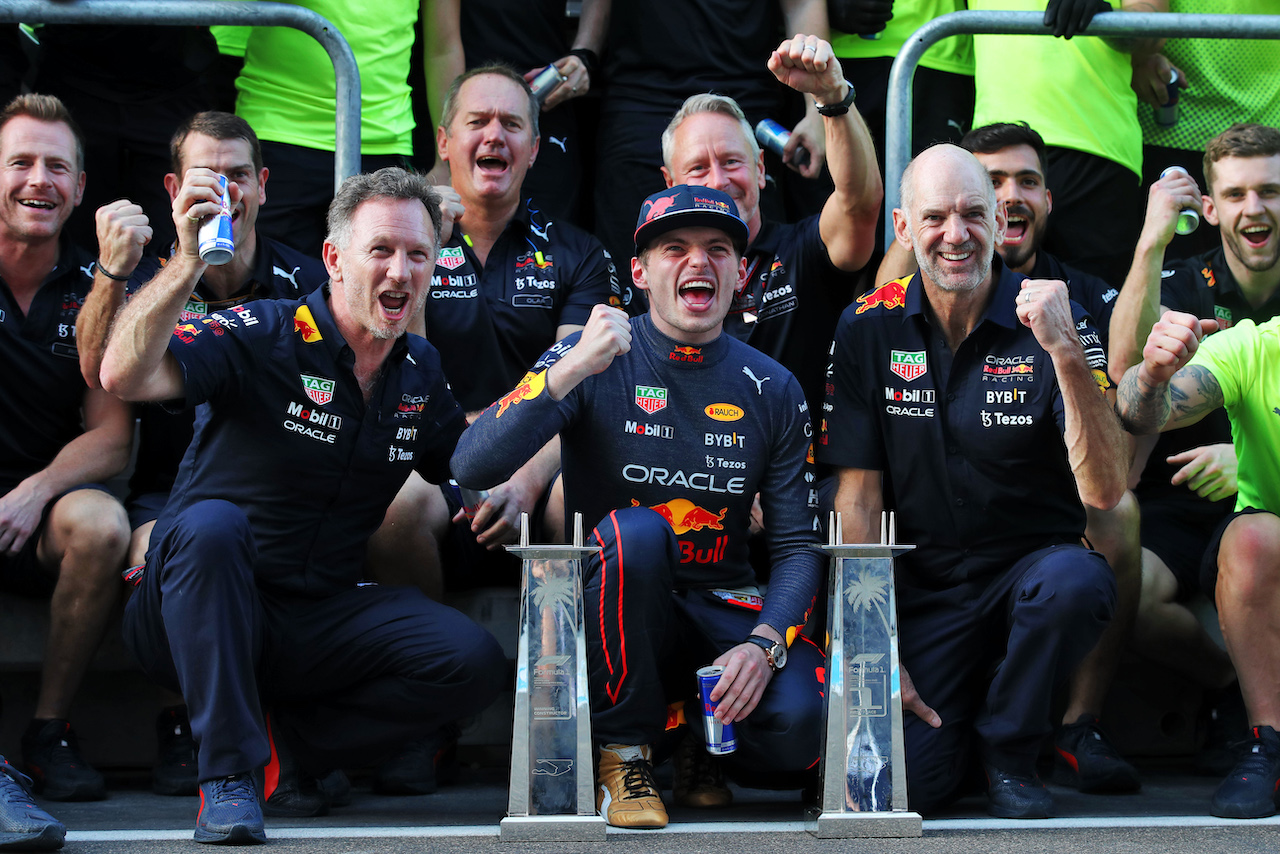 GP MIAMI, Max Verstappen (NLD) Red Bull Racing (Centre) celebrates with Christian Horner (GBR) Red Bull Racing Team Principal (Left), Adrian Newey (GBR) Red Bull Racing Chief Technical Officer (Right), e the team.
08.05.2022. Formula 1 World Championship, Rd 5, Miami Grand Prix, Miami, Florida, USA, Gara Day.
 - www.xpbimages.com, EMail: requests@xpbimages.com © Copyright: Coates / XPB Images