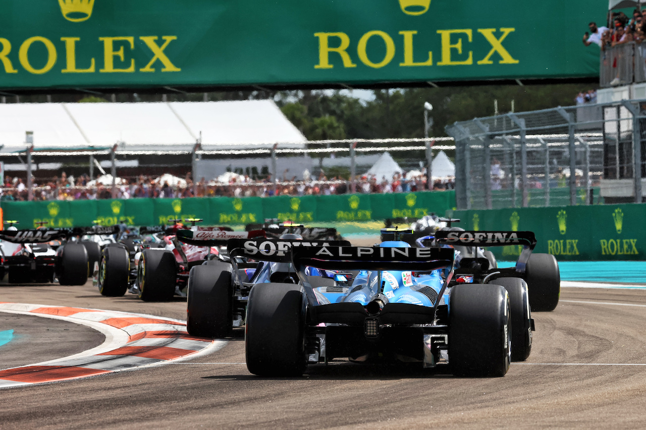 GP MIAMI, Esteban Ocon (FRA) Alpine F1 Team A522 at the partenza of the race.
08.05.2022. Formula 1 World Championship, Rd 5, Miami Grand Prix, Miami, Florida, USA, Gara Day.
- www.xpbimages.com, EMail: requests@xpbimages.com © Copyright: Batchelor / XPB Images