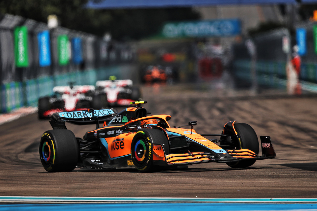 GP MIAMI, Lando Norris (GBR) McLaren MCL36.
08.05.2022. Formula 1 World Championship, Rd 5, Miami Grand Prix, Miami, Florida, USA, Gara Day.
 - www.xpbimages.com, EMail: requests@xpbimages.com © Copyright: Coates / XPB Images