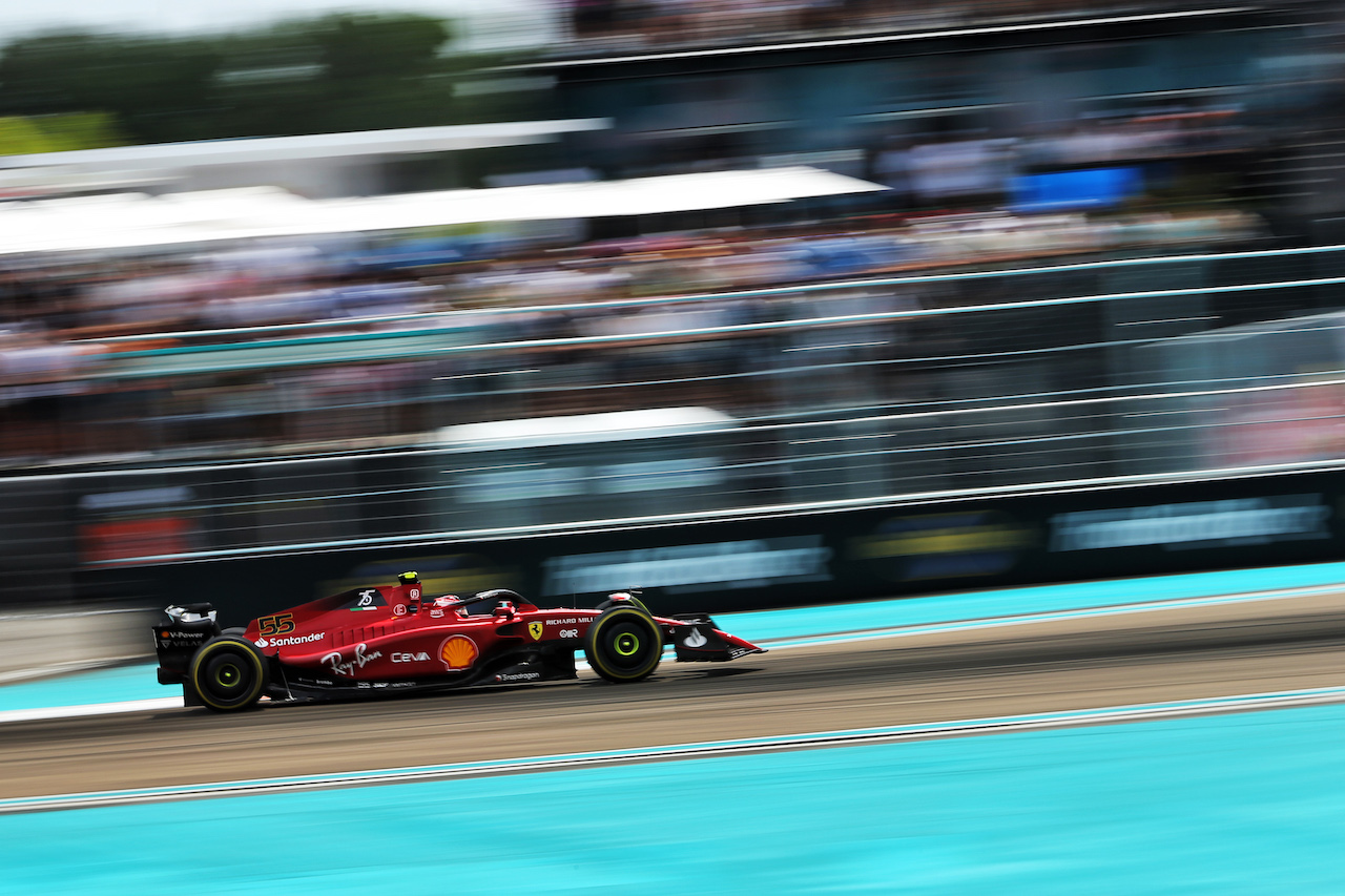 GP MIAMI, Carlos Sainz Jr (ESP) Ferrari F1-75.
08.05.2022. Formula 1 World Championship, Rd 5, Miami Grand Prix, Miami, Florida, USA, Gara Day.
- www.xpbimages.com, EMail: requests@xpbimages.com © Copyright: Rew / XPB Images