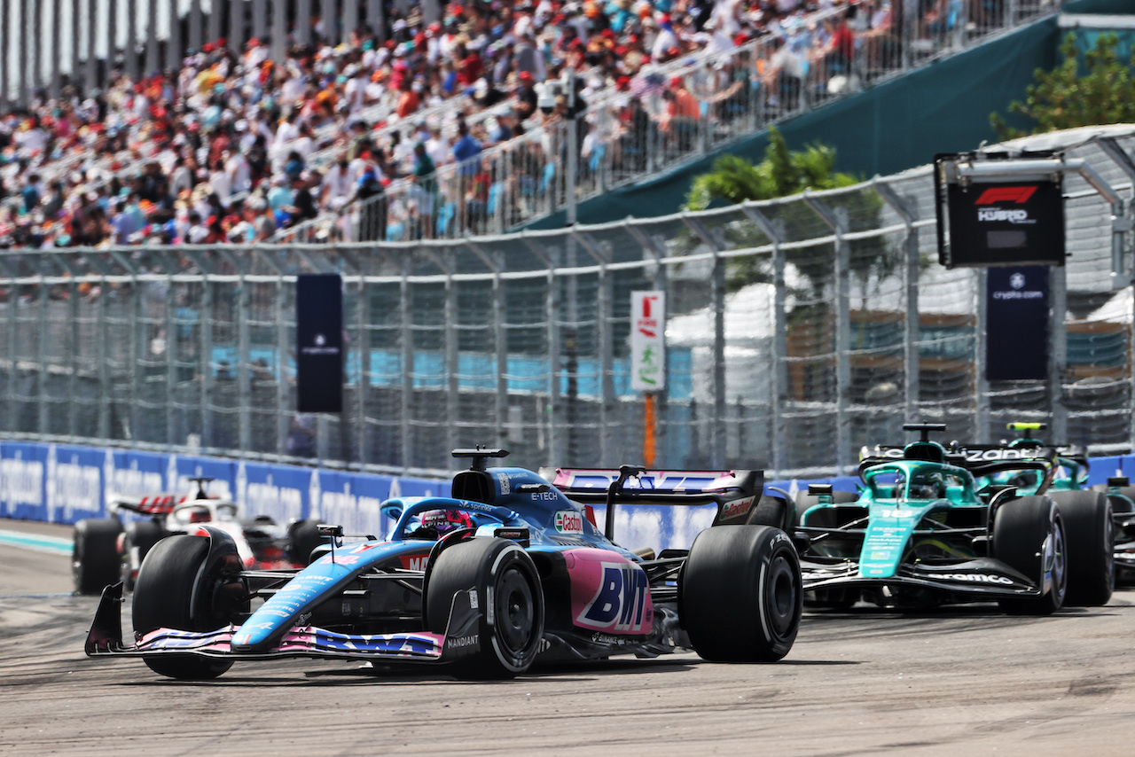 GP MIAMI, Fernando Alonso (ESP) Alpine F1 Team A522.
08.05.2022. Formula 1 World Championship, Rd 5, Miami Grand Prix, Miami, Florida, USA, Gara Day.
- www.xpbimages.com, EMail: requests@xpbimages.com © Copyright: Charniaux / XPB Images