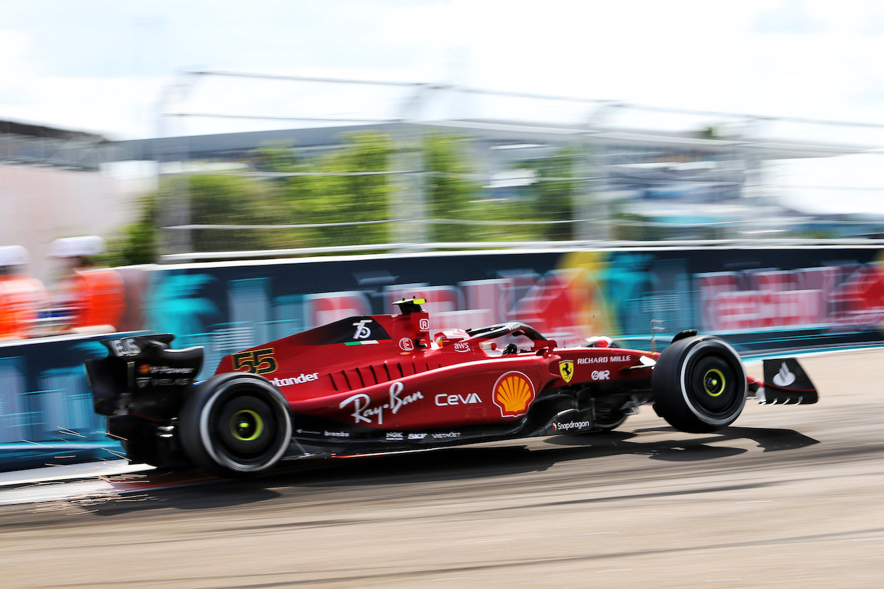 GP MIAMI, Carlos Sainz Jr (ESP) Ferrari F1-75.
08.05.2022. Formula 1 World Championship, Rd 5, Miami Grand Prix, Miami, Florida, USA, Gara Day.
- www.xpbimages.com, EMail: requests@xpbimages.com © Copyright: Rew / XPB Images