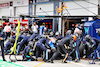 GP MIAMI, Alexander Albon (THA) Williams Racing FW44 makes a pit stop.
08.05.2022. Formula 1 World Championship, Rd 5, Miami Grand Prix, Miami, Florida, USA, Gara Day.
- www.xpbimages.com, EMail: requests@xpbimages.com © Copyright: Batchelor / XPB Images